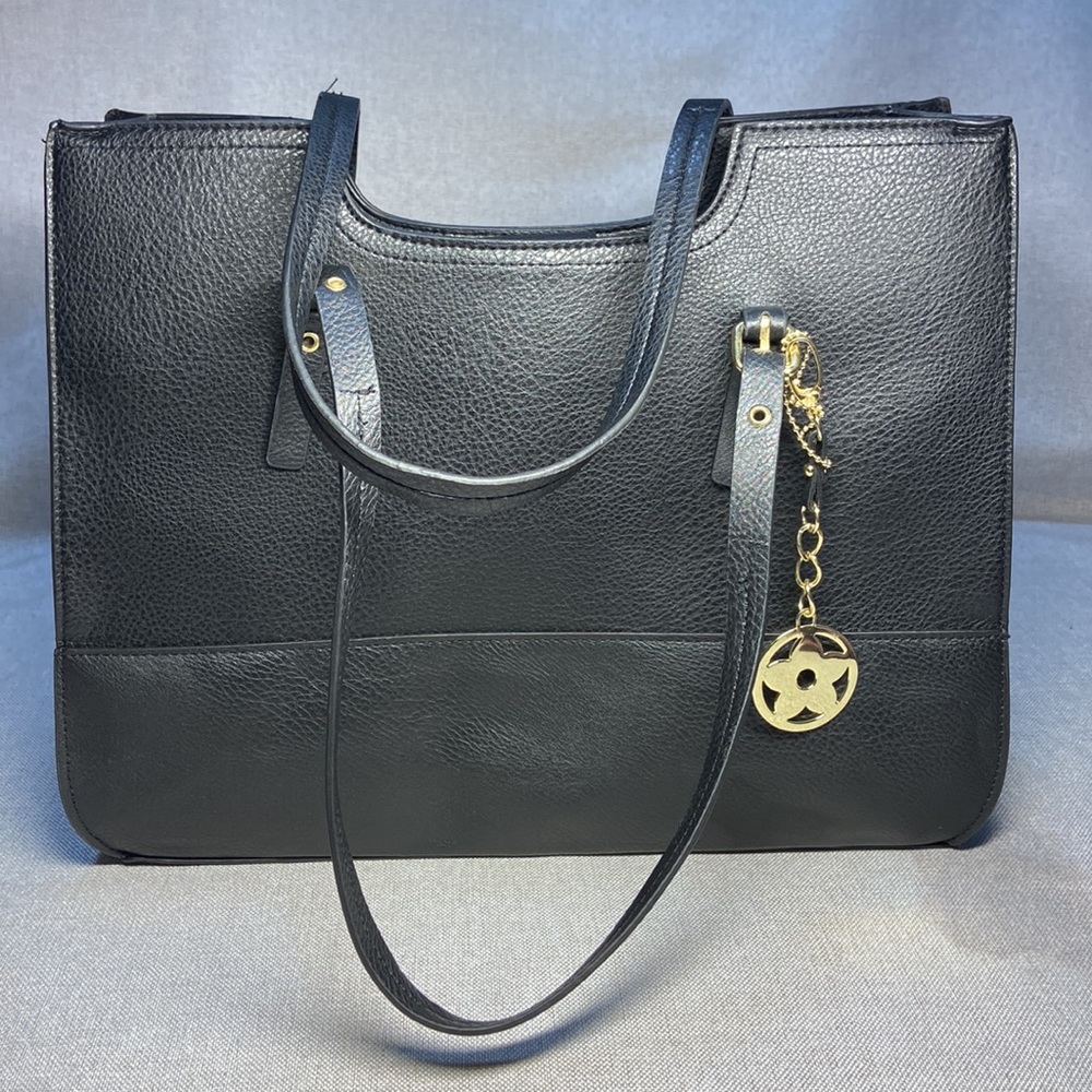 Bueno of California Classic Double Handle Tote